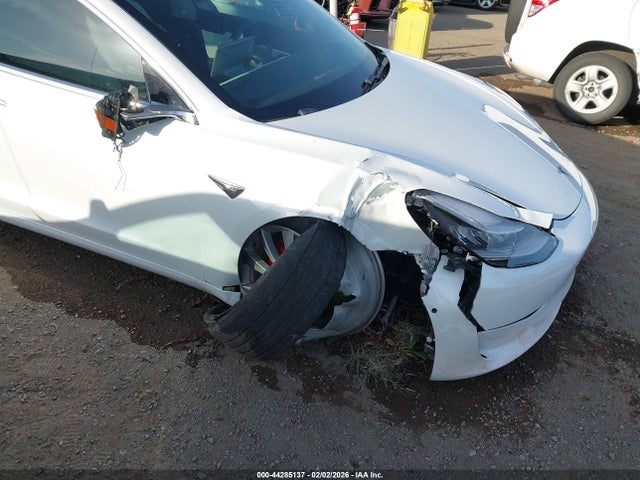 2019 TESLA MODEL 3 5YJ3E1EB8KF487466 Photo 5