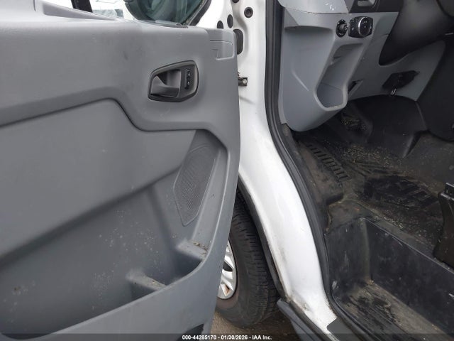 1FTYR3XG2GKA32413 Ford Transit-250