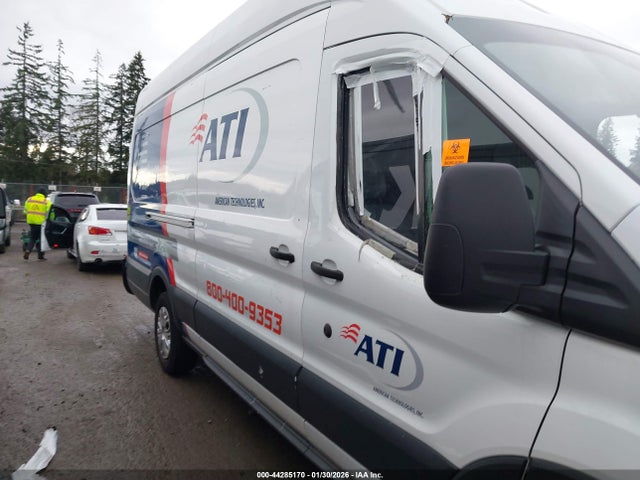 1FTYR3XG2GKA32413 Ford Transit-250