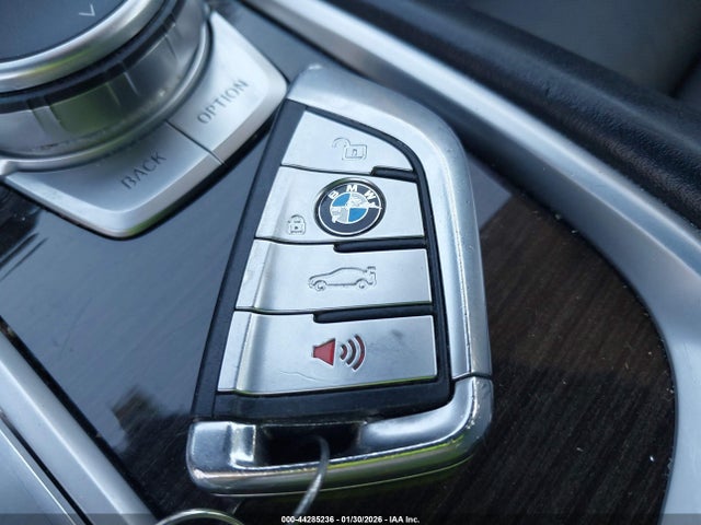 2022 BMW 740 WBA7T2C07NCH74247 Photo 10