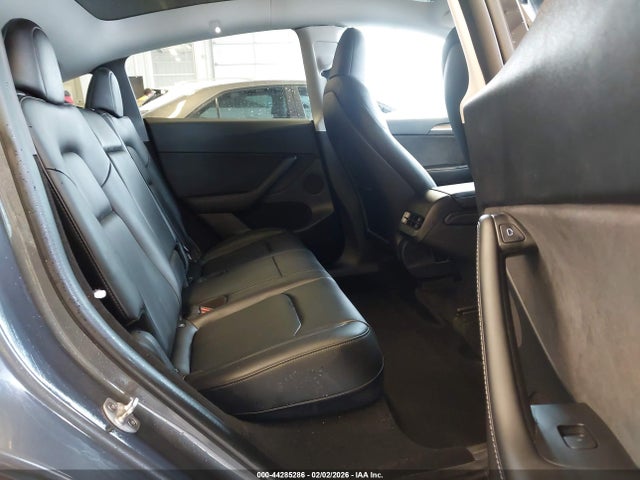 2022 TESLA MODEL Y 7SAYGDEE6NA022703 Photo 7