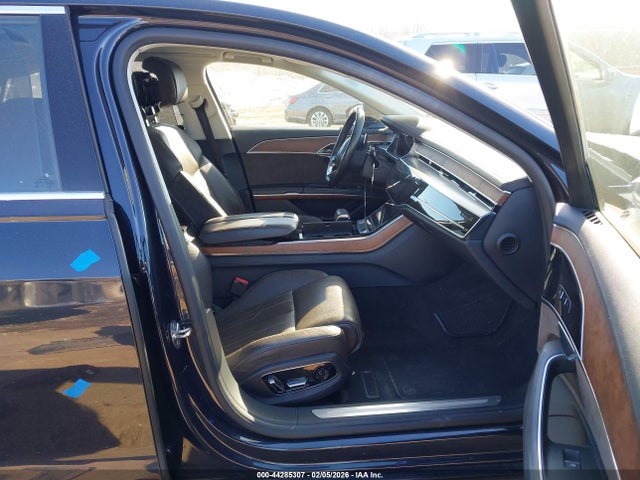 2019 AUDI A8 L WAU8DAF89KN009132 Photo 4