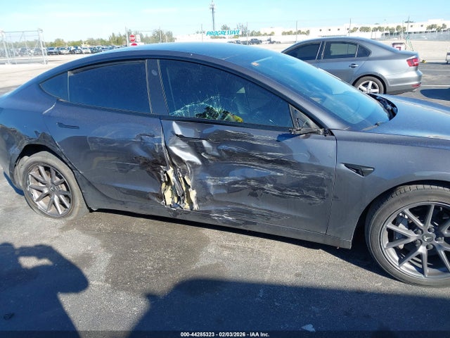 2023 TESLA MODEL 3 5YJ3E1EB9PF636796 Photo 5