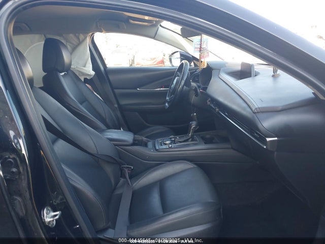 44285355 :رقم المزاد ، 3MVDMBBL8MM244506 vin ، 2021 Mazda Cx-30 Select مزاد بيع