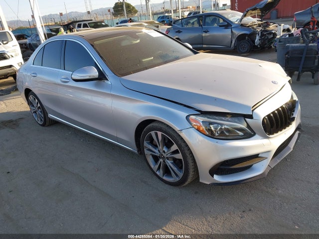 2015 MERCEDES-BENZ C 300 55SWF4JB3FU085232