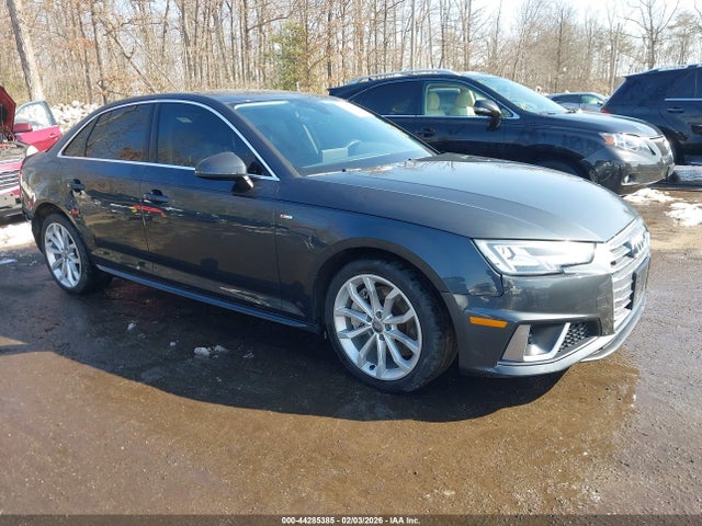 2019 AUDI A4 WAUENAF46KN018027 Photo 0