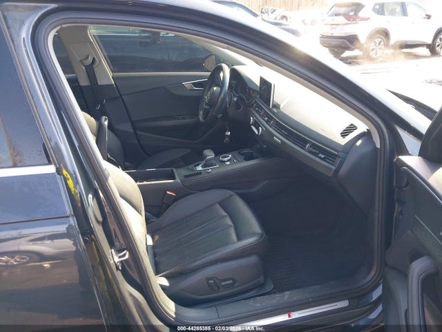 2019 AUDI A4 WAUENAF46KN018027 Photo 4