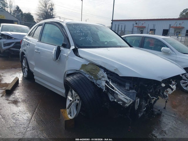 2018 AUDI Q3 WA1ECCFSXJR009383 Photo 0