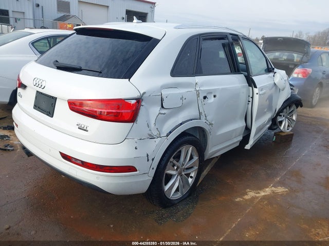 2018 AUDI Q3 WA1ECCFSXJR009383 Photo 3