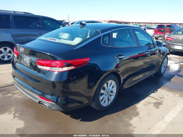 KIA Optima Lx 2018 5XXGT4L38JG257166 Image 4