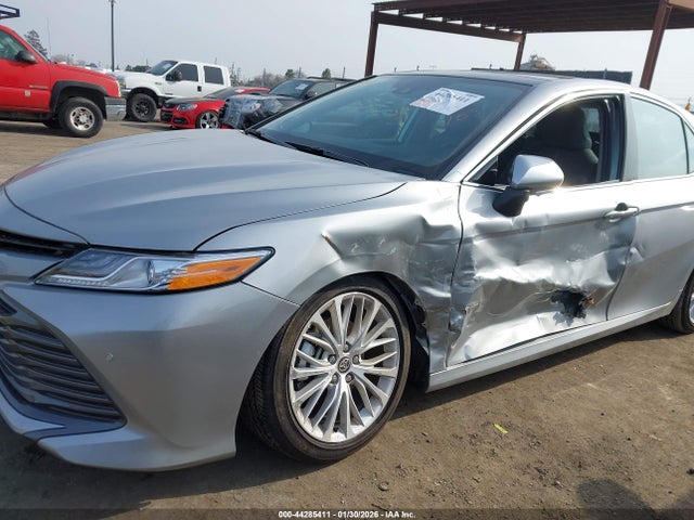 Toyota CAMRY XLE 2020 4T1F11AK0LU371035 Image 6