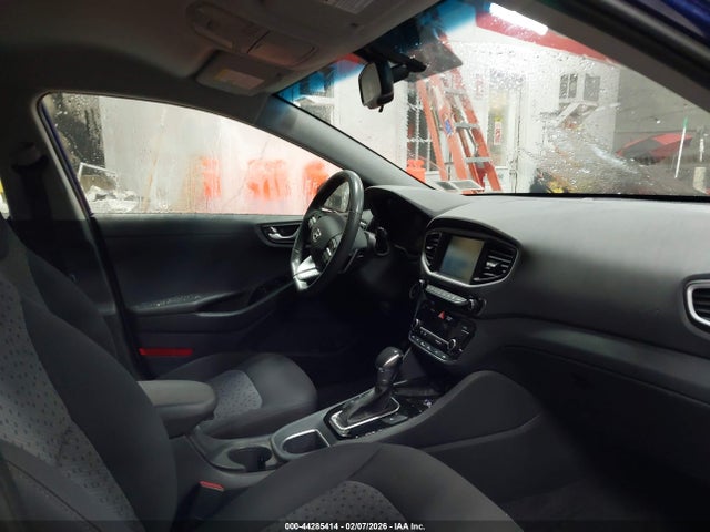 2019 HYUNDAI IONIQ PLUG-IN HYBRID KMHC65LDXKU183941 Photo 4