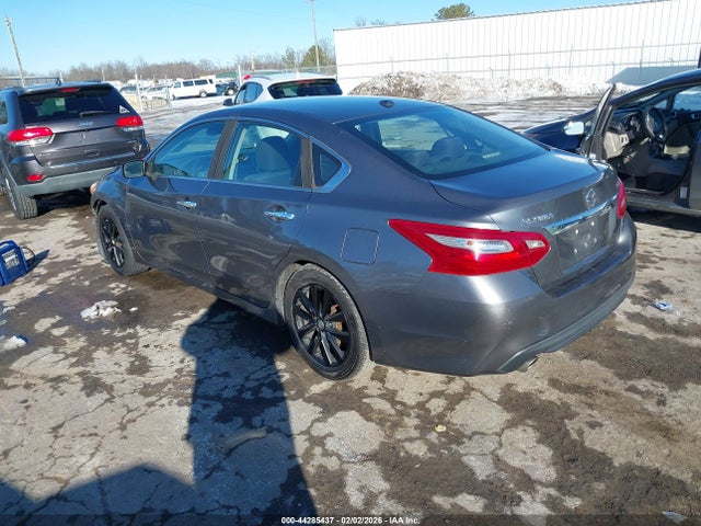 1N4AL3AP0JC210452 Nissan Altima 2.5 Sv