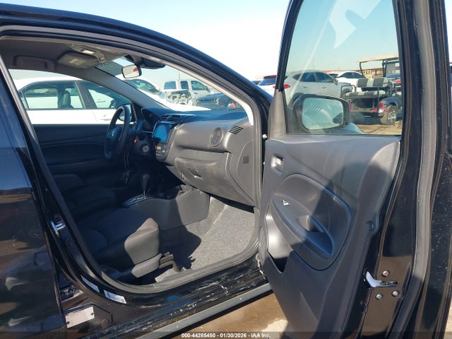 ML32AUHJ7RH034979 Mitsubishi MIRAGE LE