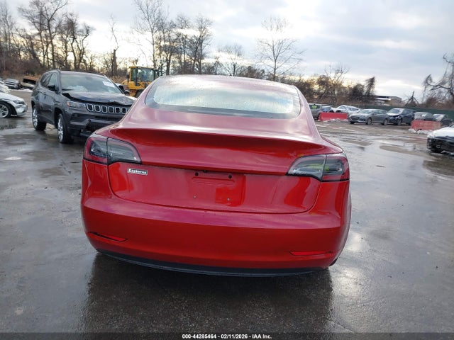 44285464 :رقم المزاد ، 5YJ3E1EB3JF063174 vin ، 2018 Tesla Model 3 Long Range/performance مزاد بيع