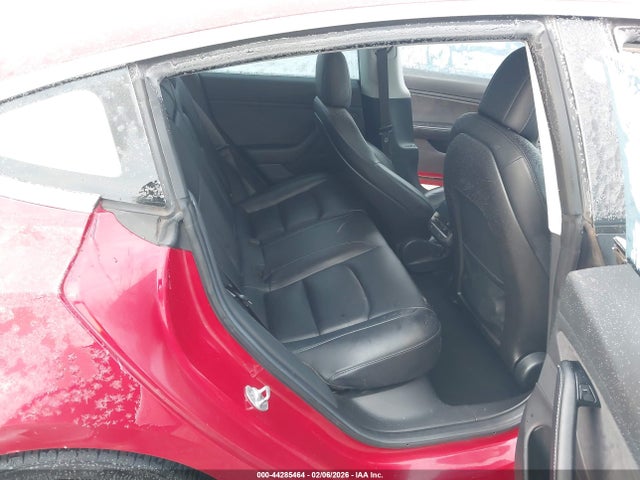 44285464 :رقم المزاد ، 5YJ3E1EB3JF063174 vin ، 2018 Tesla Model 3 Long Range/performance مزاد بيع