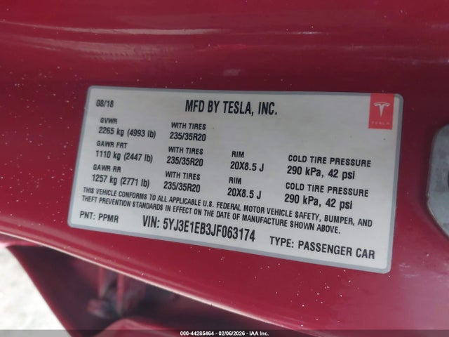 44285464 :رقم المزاد ، 5YJ3E1EB3JF063174 vin ، 2018 Tesla Model 3 Long Range/performance مزاد بيع