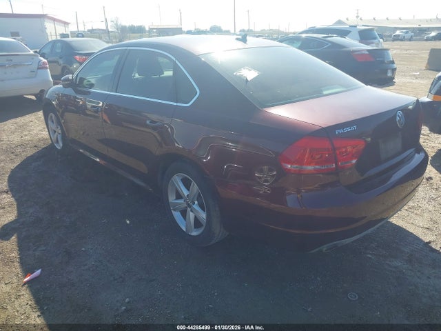 44285499 :رقم المزاد ، 1VWBH7A35CC065395 vin ، 2012 Volkswagen Passat 2.5l Se مزاد بيع