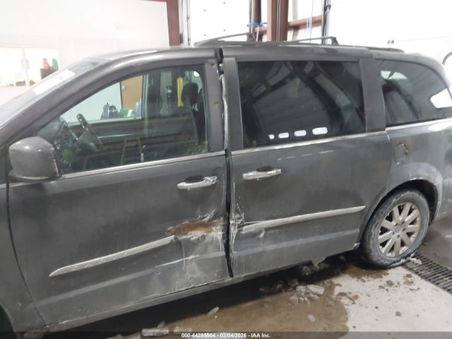 Aukcja sprzedaży 2015 Chrysler Town & Country Touring, vin: 2C4RC1BGXFR596893, numer aukcji: 44285504