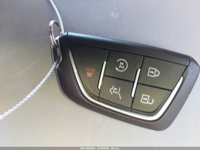 2025 CADILLAC OPTIQ 3GYK3DMR9SS190998 Photo 10