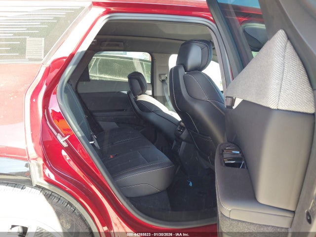 2025 CADILLAC OPTIQ 3GYK3DMR9SS190998 Photo 7