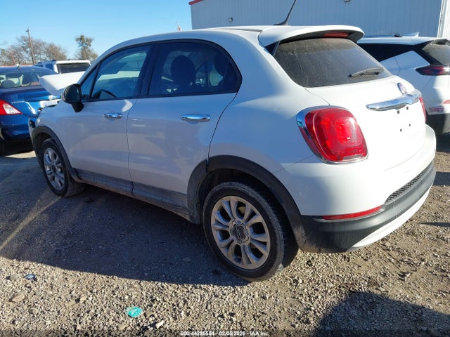 2016 FIAT 500X ZFBCFXBT0GP371644 Photo 2