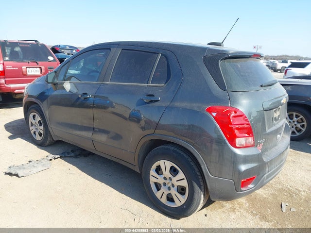 2019 CHEVROLET TRAX 3GNCJKSB2KL136678 Photo 2