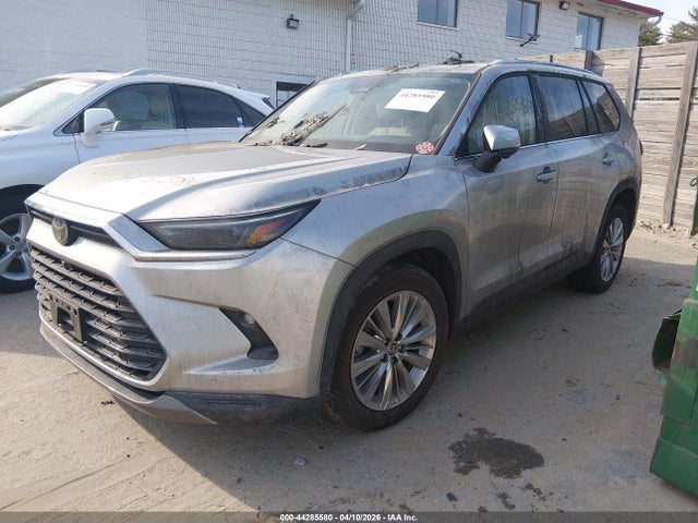 Toyota Grand Highlander Platinum 2024 5TDAAAB53RS057934 Image 2