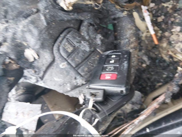 5TDJKRFH2GS506825 Toyota Highlander Xle V6