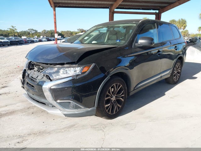2018 MITSUBISHI OUTLANDER JA4AZ3A37JZ057517 Photo 1