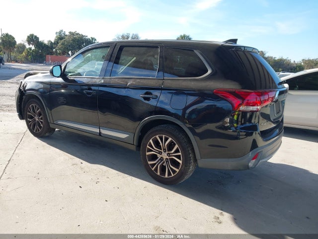 2018 MITSUBISHI OUTLANDER JA4AZ3A37JZ057517 Photo 2