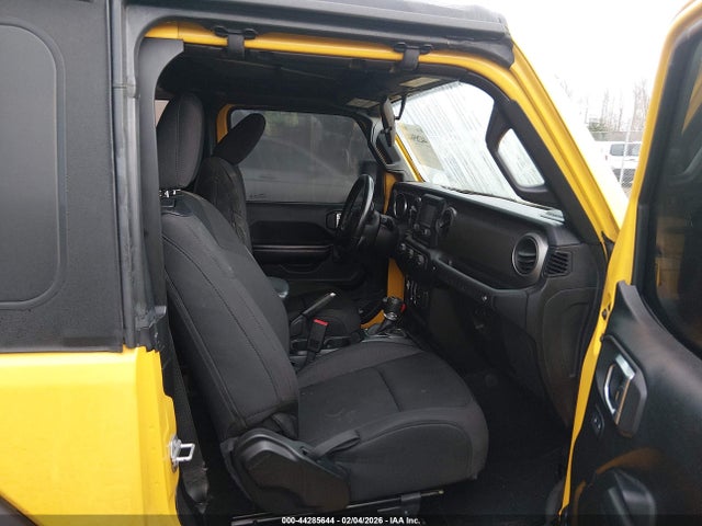 1C4GJXAN8LW199881 Jeep Wrangler Sport S 4x4