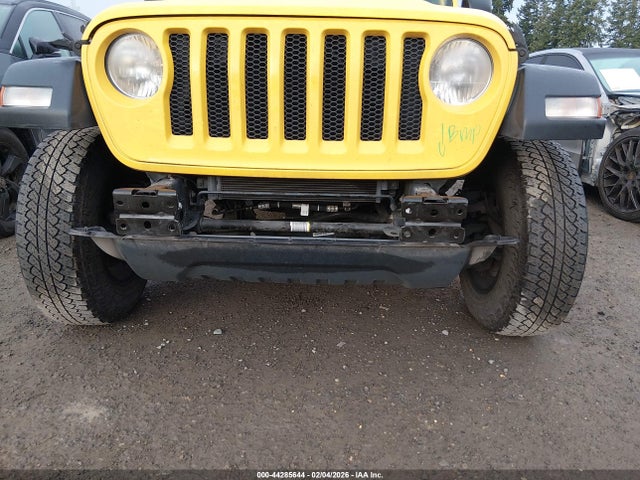 1C4GJXAN8LW199881 Jeep Wrangler Sport S 4x4