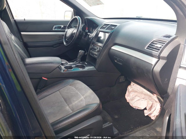1FM5K8D88HGA14743 Ford EXPLORER XLT