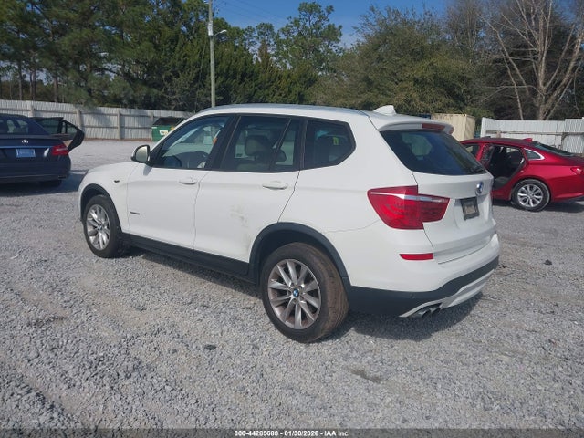2017 BMW X3 5UXWZ7C31H0X39595 Photo 2