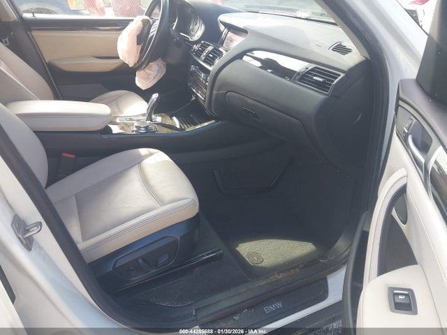 2017 BMW X3 5UXWZ7C31H0X39595 Photo 4