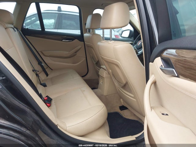 2013 Bmw X1 Sdrive28i მანქანა იყიდება აუქციონზე, vin: WBAVM1C50DVW46104, აუქციონის ნომერი: 44285697