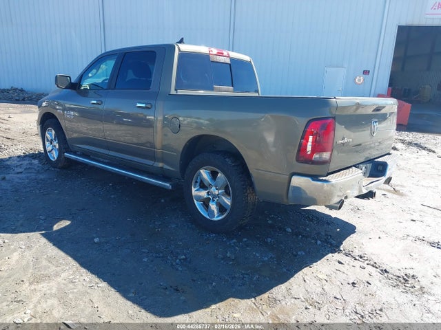 2015 RAM 1500 1C6RR6LT4FS785195 Photo 2