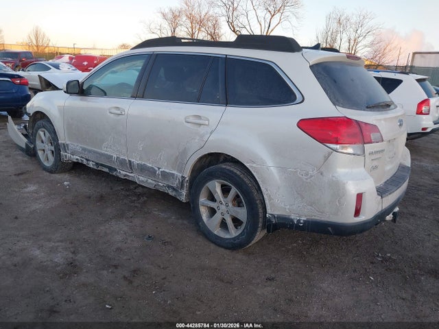Subaru Outback 2.5i Premium 2014 4S4BRBCC1E3297684 Image 3