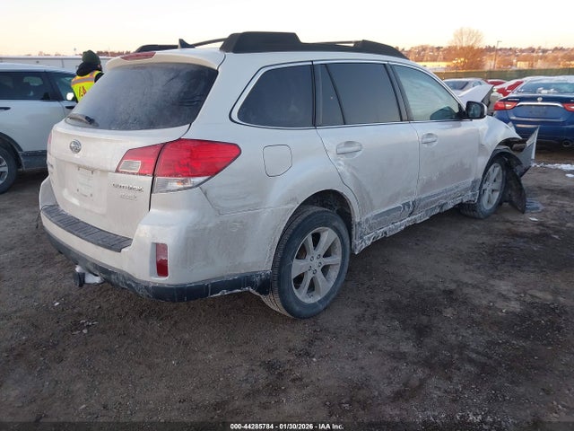 Subaru Outback 2.5i Premium 2014 4S4BRBCC1E3297684 Image 4