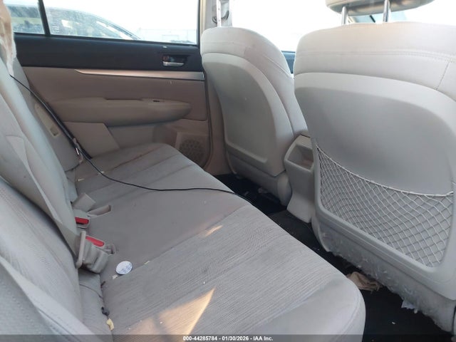 Subaru Outback 2.5i Premium 2014 4S4BRBCC1E3297684 Image 8