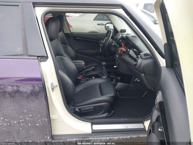 Продажа на аукционе авто 2017 Mini Hardtop Cooper S, vin: WMWXU3C3XH2B64365, номер лота: 44285801