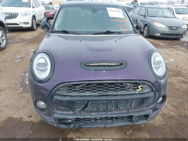 Продажа на аукционе авто 2017 Mini Hardtop Cooper S, vin: WMWXU3C3XH2B64365, номер лота: 44285801