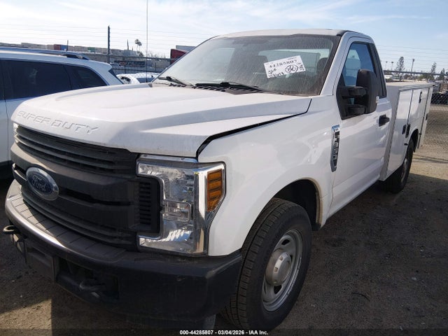 Ford F-350 Xl 2019 1FDRF3A69KEC47321 Image 2