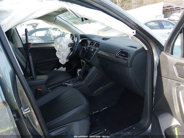 2024 VOLKSWAGEN TIGUAN 3VVMB7AX0RM093503 Photo 4