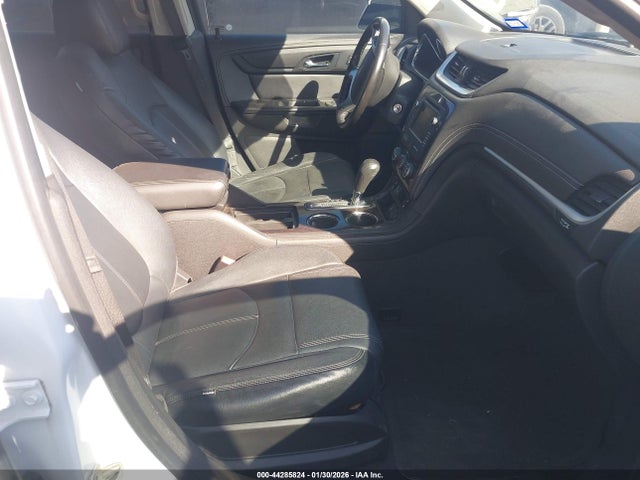 1GNKVGKD8GJ325736 Chevrolet Traverse 1lt