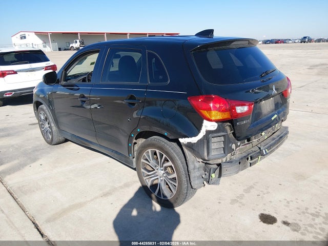 2017 MITSUBISHI OUTLANDER SPORT JA4AP3AW8HZ069945 Photo 2