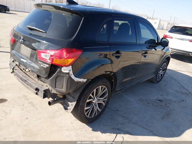 2017 MITSUBISHI OUTLANDER SPORT JA4AP3AW8HZ069945 Photo 3