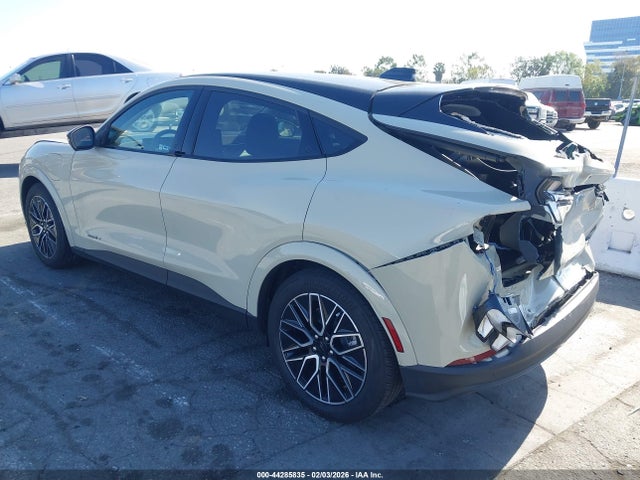 2025 FORD MUSTANG MACH-E 3FMTK3R75SMA39199 Photo 2