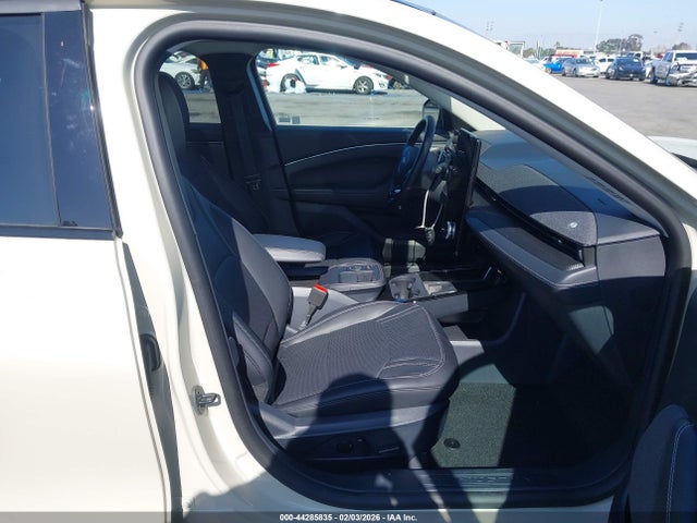 2025 FORD MUSTANG MACH-E 3FMTK3R75SMA39199 Photo 4